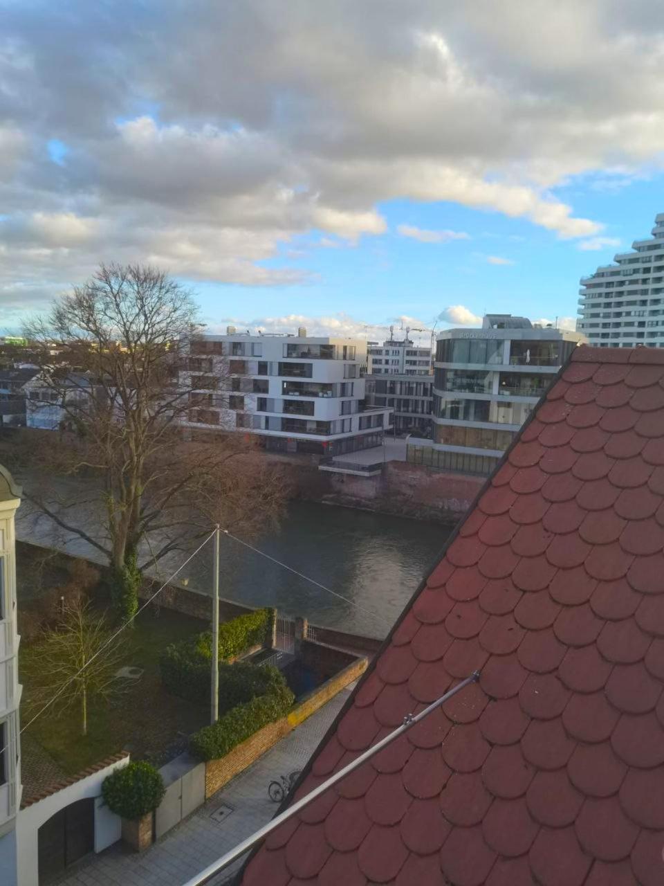 Ruhig Und Zentral An Der Donau Apartman Ulm Kültér fotó